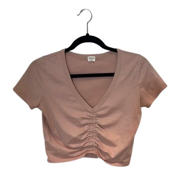 wilfred free peach crop top ruched middle vneck short sleeve top aritzia - Picture 1 of 4